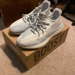 Yeezy 350 cloud white